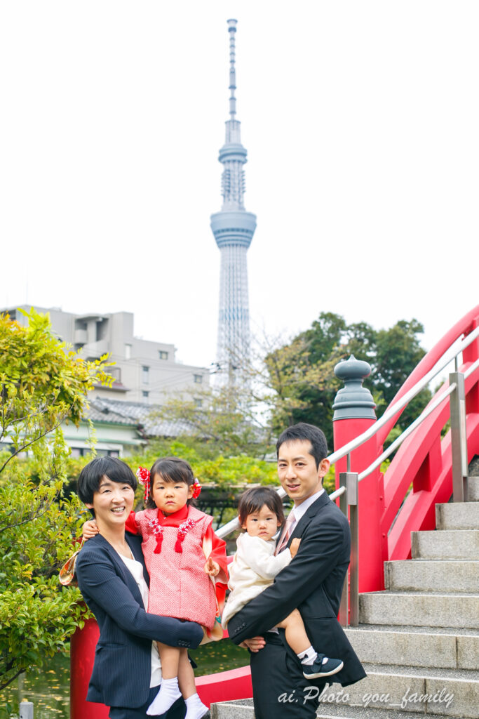 東京スカイツリーが見える亀戸天神社での七五三出張撮影レポート