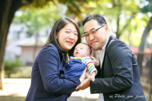 東京・ 鬼子母神にてお宮参りでの家族写真