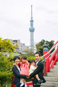 東京スカイツリーが見える亀戸天神社での七五三出張撮影レポート